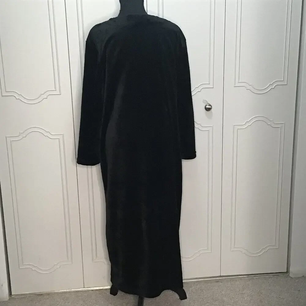 NWOT CONCIERGE COLLECTION Black Full Length Cozy Robe - Size Medium/Large - Picture 3 of 5
